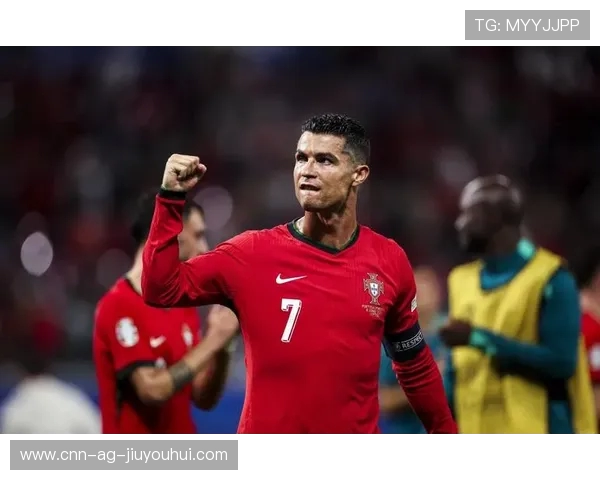 围绕苹果设备打造高清足球壁纸C罗主题深度美化精选指南全面推荐 围绕苹果设备打造高清足球壁纸C罗主题深度美化精选指南全面推荐